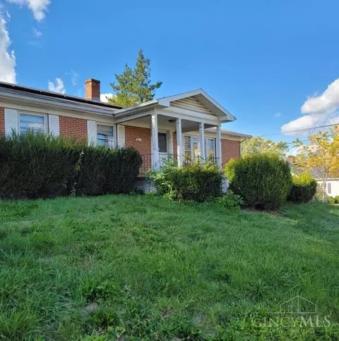811 High St, Hillsboro, OH 45133