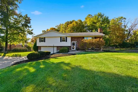 10519 Wyscarver Rd, Evendale, OH 45241