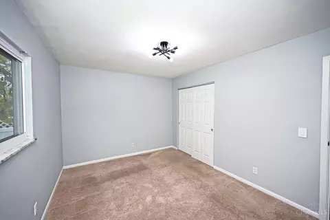 Bedroom - 4322 Beechmont Dr, Cincinnati, OH 45244 photo 2 of 9