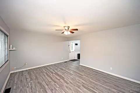 Living - 4322 Beechmont Dr, Cincinnati, OH 45244 photo 1 of 4