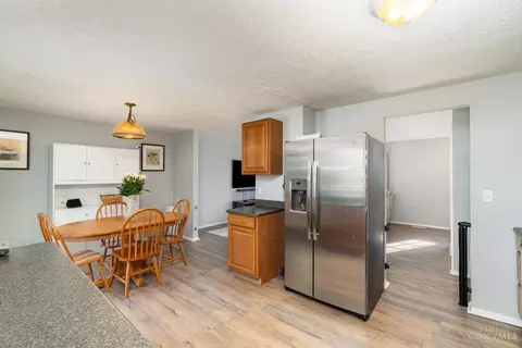 Dining - 615 Regents Rd, Cincinnati, OH 45245 photo 2 of 2