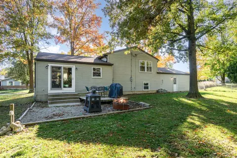 Exterior - 615 Regents Rd, Cincinnati, OH 45245 photo 3 of 7