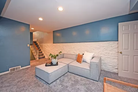 913 Paradrome St, Cincinnati, OH 45202 photo 43