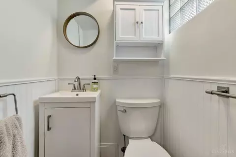Bath - 7299 Silver Crest Dr, Cincinnati, OH 45236 photo 2 of 2