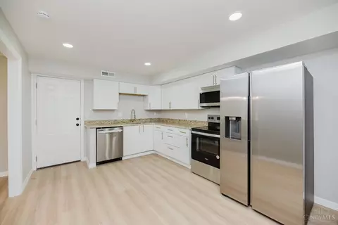Kitchen - 6169 Sheed Rd, Cincinnati, OH 45247 photo 1 of 3