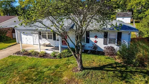 411 Smalley Blvd, Hamilton, OH 45013