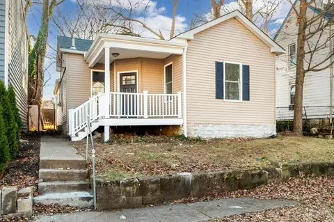 4612 Ward St, Cincinnati, OH 45227