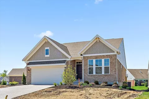 5200 Long Meadow Dr, Middletown, OH 45005