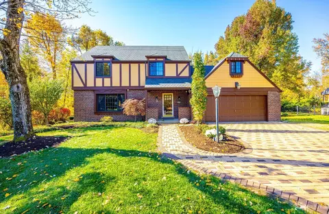 5699 Breezewood Dr, Cincinnati, OH 45248