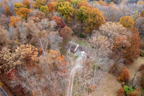 3266 Sugartree Rd, Bethel, OH 45106