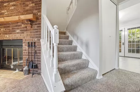 Entry Way - 1680 Devils Backbone Rd, Cincinnati, OH 45233 photo 2 of 3