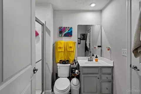 Bath - 9625 Forest Hill Dr, Harrison, OH 45030 photo 4 of 5