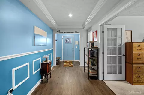 Entry Way - 9625 Forest Hill Dr, Harrison, OH 45030 photo 3 of 3