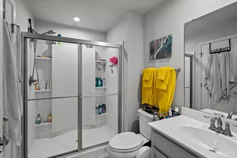 Bath - 9625 Forest Hill Dr, Harrison, OH 45030 photo 5 of 5