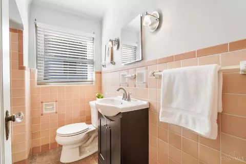 Bath - 6501 Ridge Ave, Cincinnati, OH 45213 photo 3 of 3