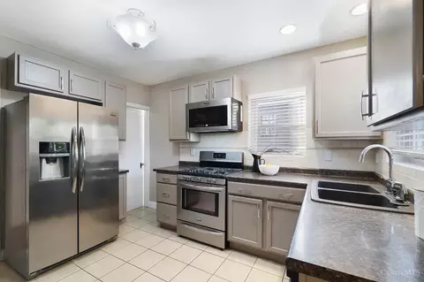 Kitchen - 6501 Ridge Ave, Cincinnati, OH 45213 photo 1 of 2