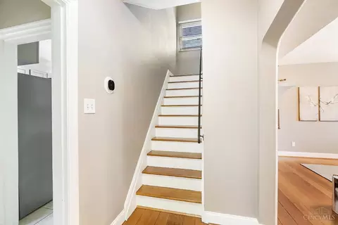 Entry Way - 6501 Ridge Ave, Cincinnati, OH 45213 photo 2 of 2