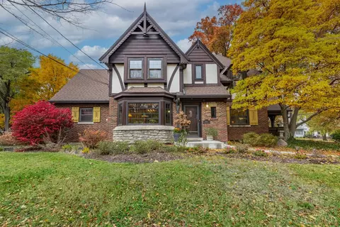 6401 Hamilton Ave, Cincinnati, OH 45224