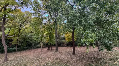 Exterior - 2304 Upland Pl, Cincinnati, OH 45206 photo 5 of 10