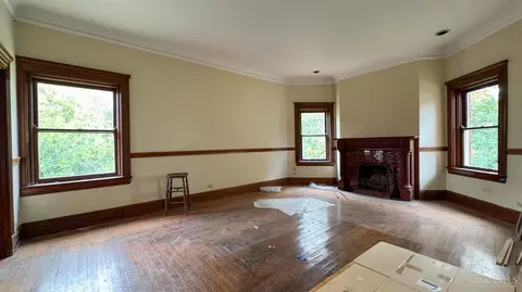 Living - 2304 Upland Pl, Cincinnati, OH 45206 photo 1 of 5