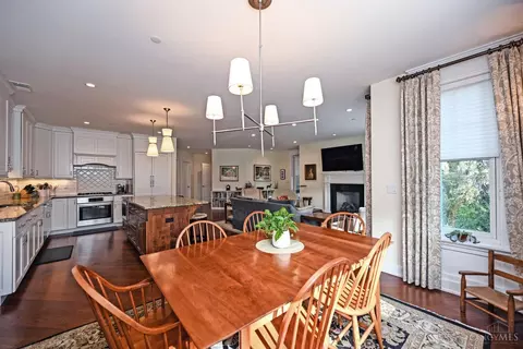 Dining - 6901 Murray Ave, Mariemont, OH 45227 photo 2 of 4
