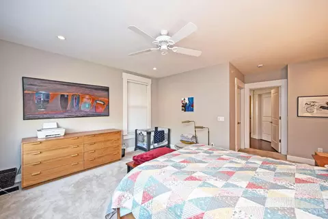 Bedroom - 6901 Murray Ave, Mariemont, OH 45227 photo 3 of 6