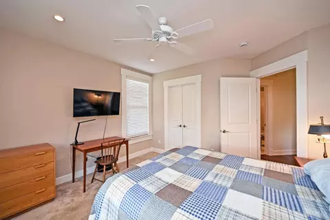 Bedroom - 6901 Murray Ave, Mariemont, OH 45227 photo 6 of 6