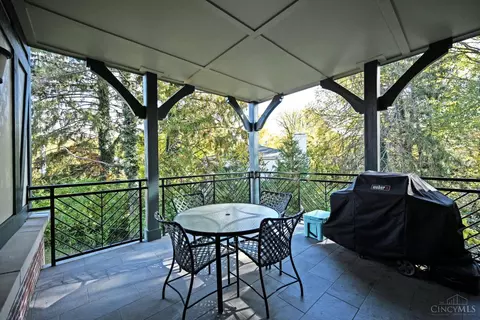 Exterior - 6901 Murray Ave, Mariemont, OH 45227 photo 8 of 14