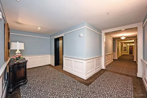 Entry Way - 6901 Murray Ave, Mariemont, OH 45227 photo 1 of 6