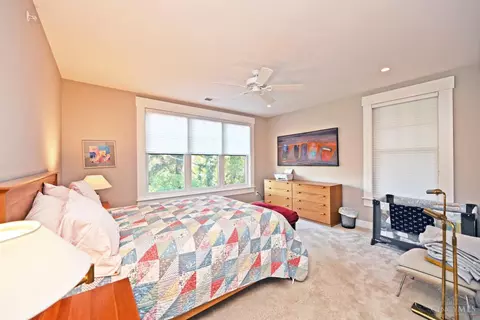 Bedroom - 6901 Murray Ave, Mariemont, OH 45227 photo 1 of 6