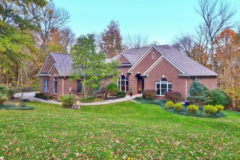 3636 Oakland Farm Dr, Cincinnati, OH 45245