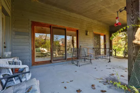 Exterior - 7204 Wesselman Rd, Cleves, OH 45002 photo 4 of 9