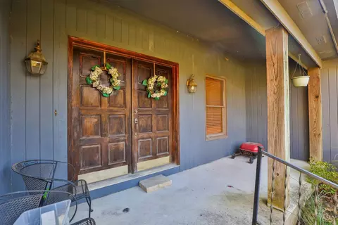 Exterior - 7204 Wesselman Rd, Cleves, OH 45002 photo 3 of 9