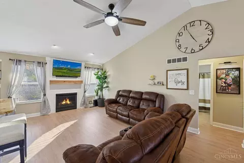 95 Paddock Ln, Monroe, OH 45050 photo 3