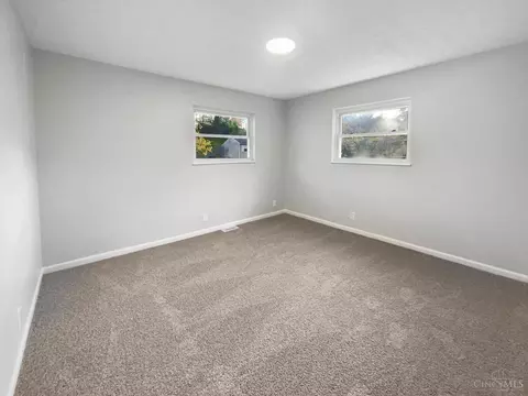 Bedroom - 698 Winding Way, Cincinnati, OH 45245 photo 1 of 5
