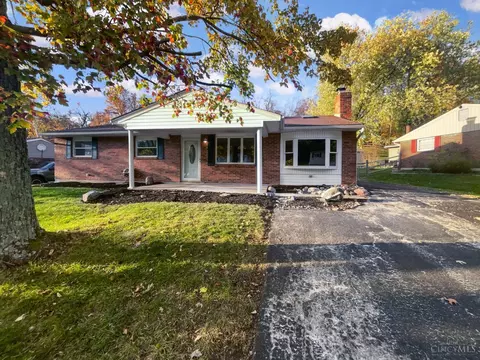 698 Winding Way, Cincinnati, OH 45245