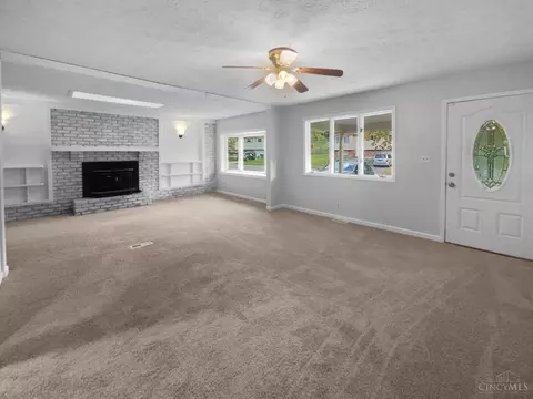 Living - 698 Winding Way, Cincinnati, OH 45245 photo 1 of 6