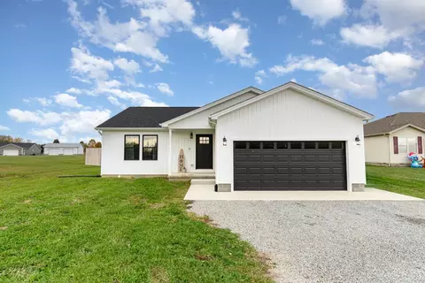 8569 St Rt 28, Leesburg, OH 45135