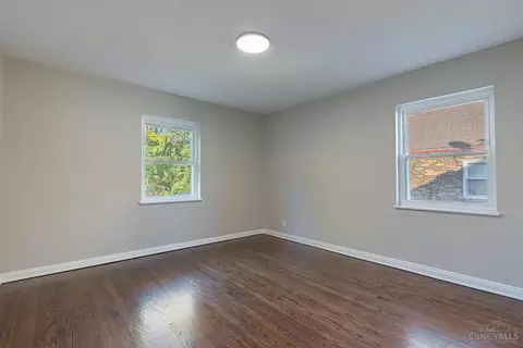 Bedroom - 1422 Beaverton Ave, Cincinnati, OH 45237 photo 2 of 4