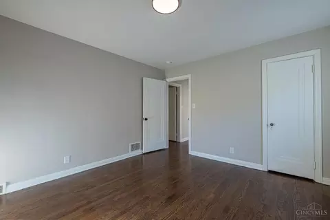 Bedroom - 1422 Beaverton Ave, Cincinnati, OH 45237 photo 1 of 4