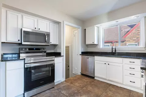 Kitchen - 1422 Beaverton Ave, Cincinnati, OH 45237 photo 2 of 3