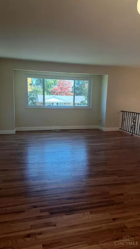 Living - 11685 Hamlet Rd, Forest Park, OH 45240 photo 1 of 3