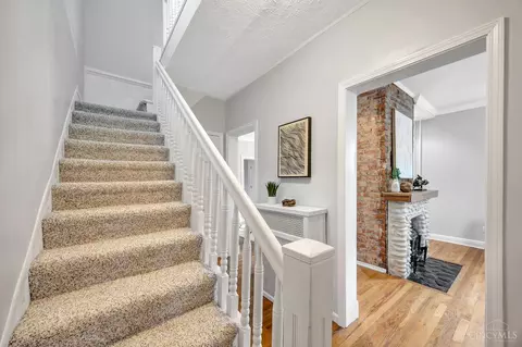 Entry Way - 3660 Monteith Ave, Cincinnati, OH 45208 photo 1 of 3