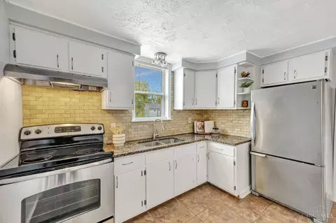Kitchen - 3660 Monteith Ave, Cincinnati, OH 45208 photo 2 of 2
