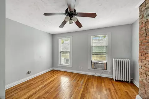 Bedroom - 3660 Monteith Ave, Cincinnati, OH 45208 photo 3 of 4