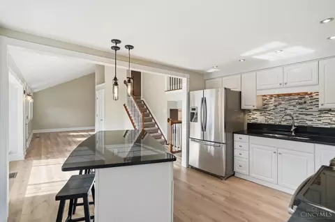 Kitchen - 3590 Simpson Trce, Maineville, OH 45039 photo 2 of 5
