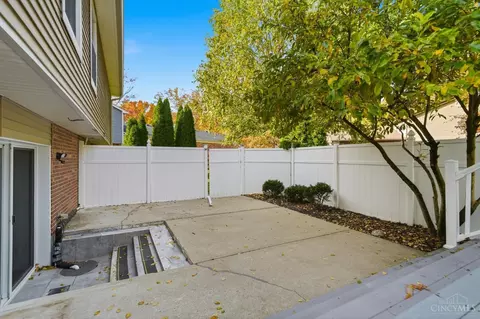Exterior - 3590 Simpson Trce, Maineville, OH 45039 photo 6 of 11