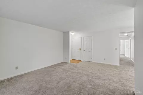 3302 N Bend Rd, Cincinnati, OH 45239 photo 8