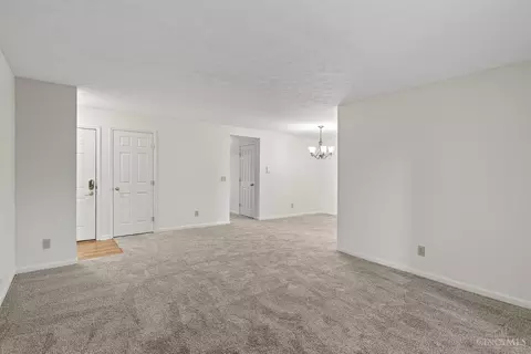 3302 N Bend Rd, Cincinnati, OH 45239 photo 7