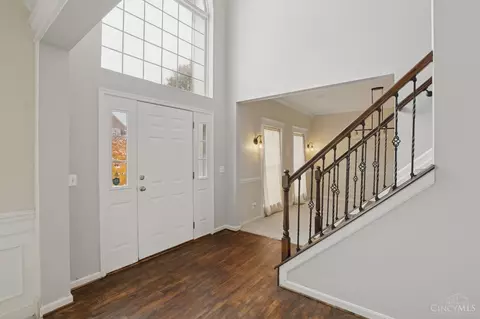 7251 Leemel Dr, West Chester, OH 45069